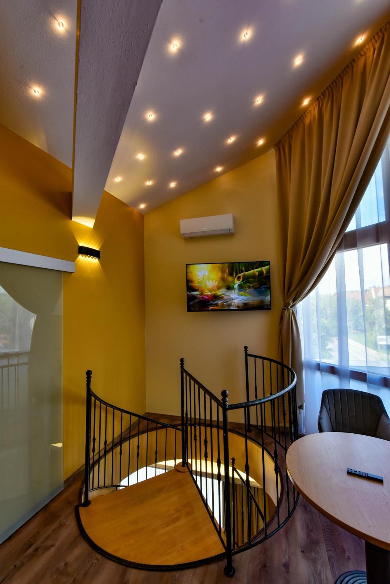 Eger Tower View Apartment Ngoại thất bức ảnh